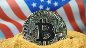 Một ý tưởng táo bạo vừa được Thượng nghị sĩ Cynthia Lummis đưa ra, khi bà tin rằng Bitcoin có thể trở thành chìa khóa giúp nước Mỹ thoát khỏi gánh nặng nợ công khổng lồ lên tới 37 nghìn tỷ đô.